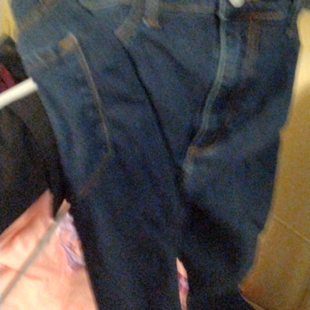 Levi jeans straight cut size 31